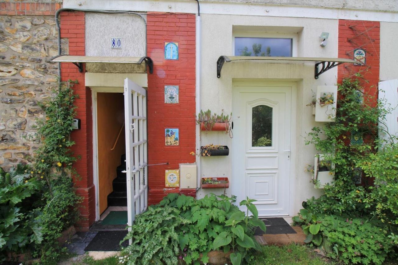 Disponible - Appartement Entier - Ligne H 15Mn Paris-Gare Du Nord, Parking Rue Gratuit, 4 Pers, Station De Train En Face Toutes Les 15Mn, Hippodrome, Cdfas, Universite, Borne Electrique, 1Er Etage Eaubonne Exterior foto