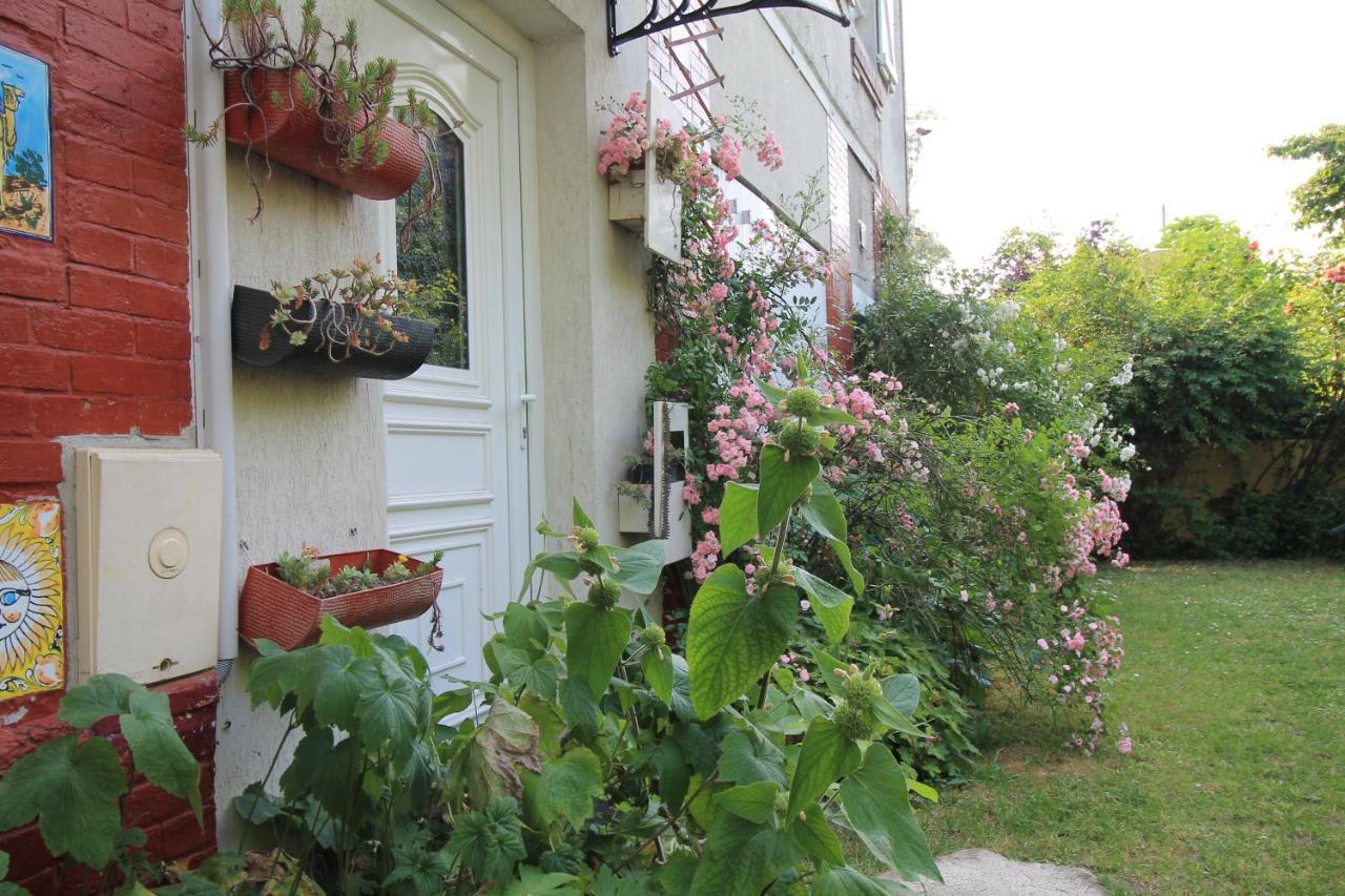 Disponible - Appartement Entier - Ligne H 15Mn Paris-Gare Du Nord, Parking Rue Gratuit, 4 Pers, Station De Train En Face Toutes Les 15Mn, Hippodrome, Cdfas, Universite, Borne Electrique, 1Er Etage Eaubonne Exterior foto