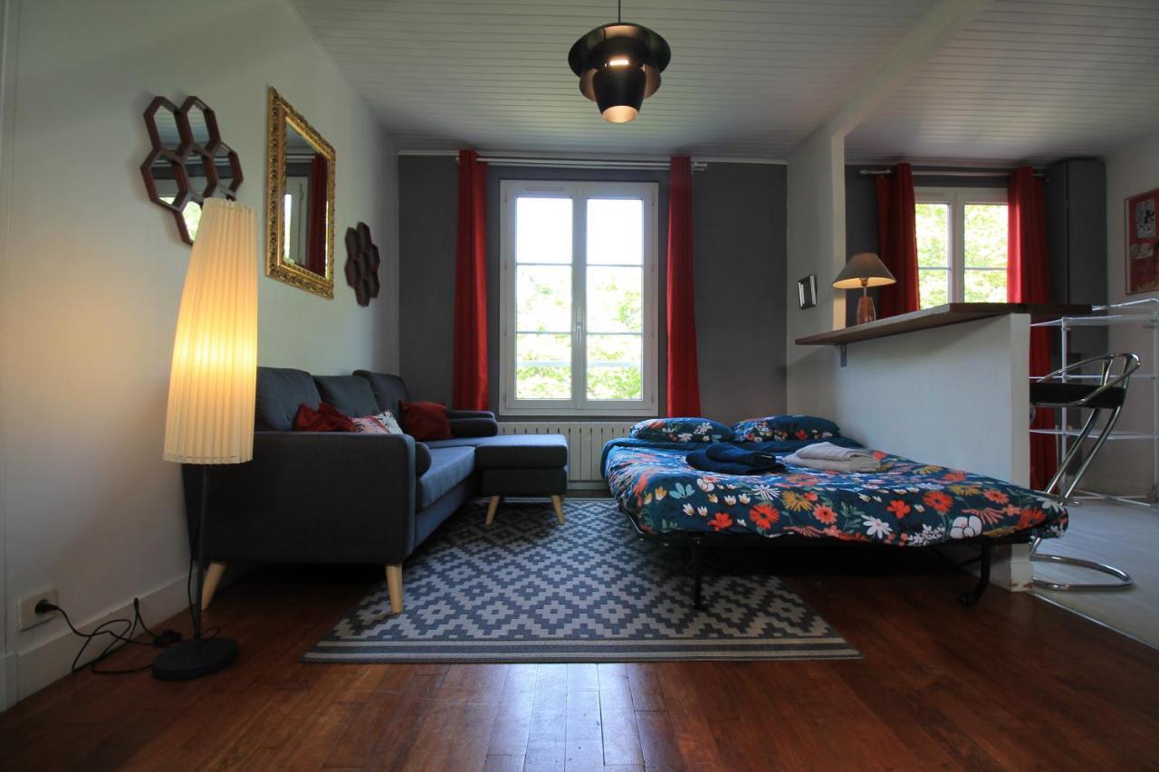 Disponible - Appartement Entier - Ligne H 15Mn Paris-Gare Du Nord, Parking Rue Gratuit, 4 Pers, Station De Train En Face Toutes Les 15Mn, Hippodrome, Cdfas, Universite, Borne Electrique, 1Er Etage Eaubonne Exterior foto