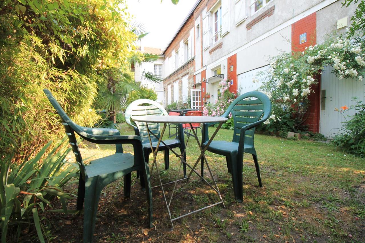 Disponible - Appartement Entier - Ligne H 15Mn Paris-Gare Du Nord, Parking Rue Gratuit, 4 Pers, Station De Train En Face Toutes Les 15Mn, Hippodrome, Cdfas, Universite, Borne Electrique, 1Er Etage Eaubonne Exterior foto