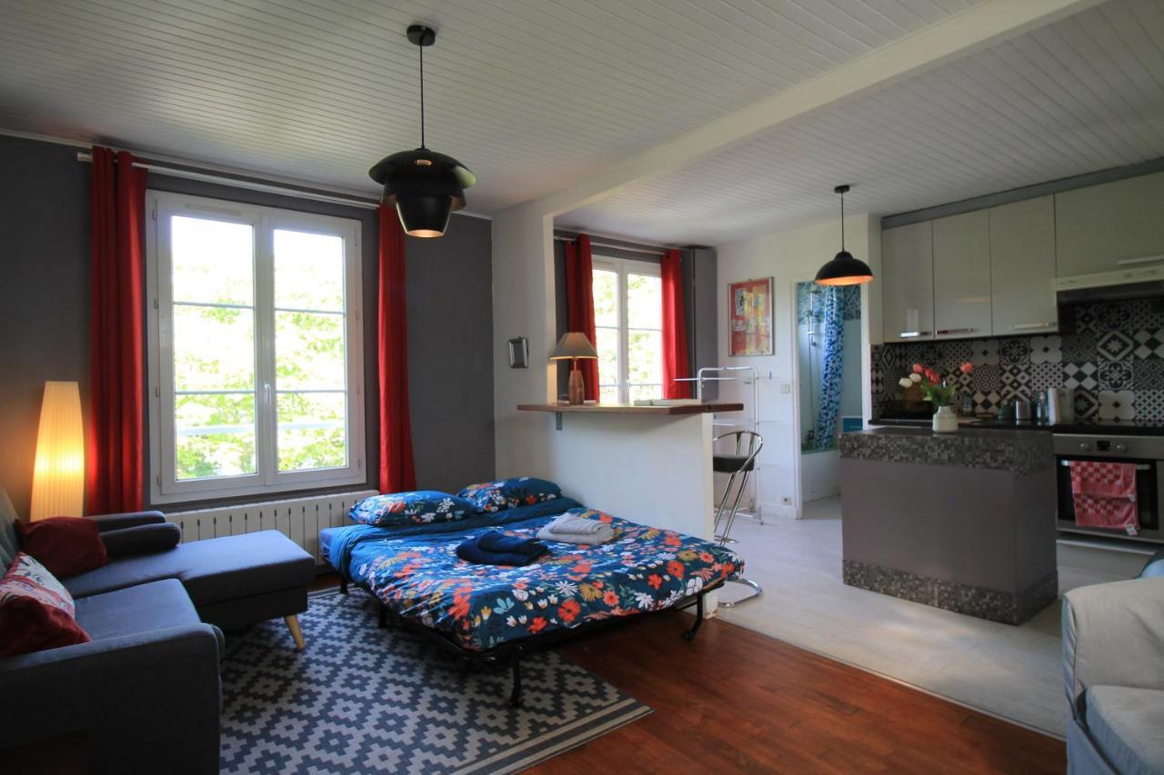 Disponible - Appartement Entier - Ligne H 15Mn Paris-Gare Du Nord, Parking Rue Gratuit, 4 Pers, Station De Train En Face Toutes Les 15Mn, Hippodrome, Cdfas, Universite, Borne Electrique, 1Er Etage Eaubonne Exterior foto